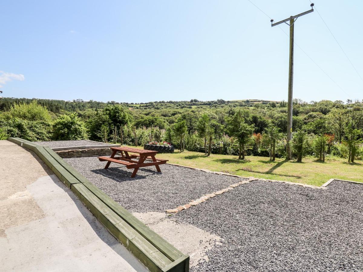 The Lodge Llanelli Dış mekan fotoğraf